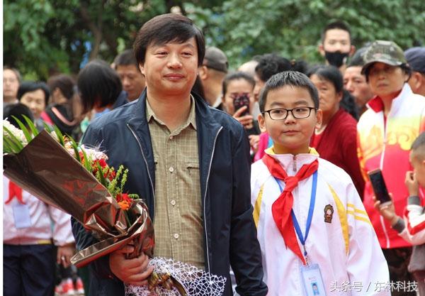 传承科学、牵手未来,我校教师参加全国科普日黑龙江启动仪式